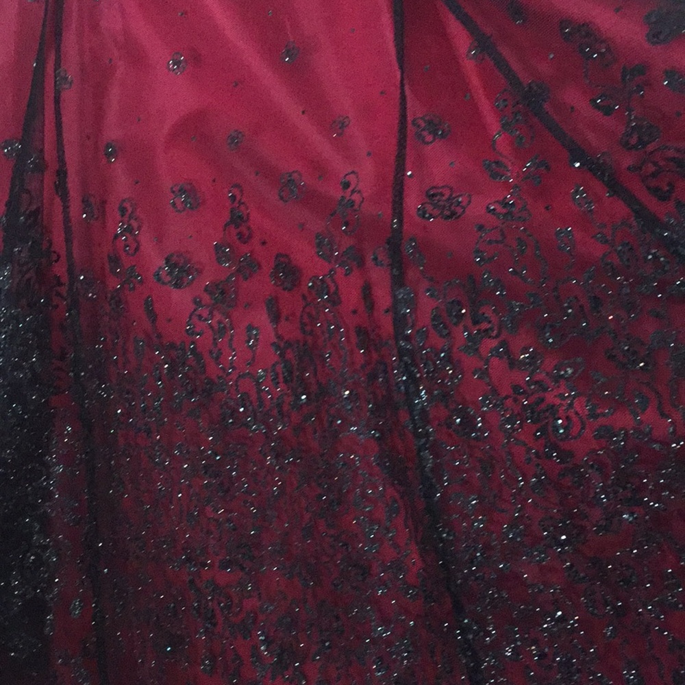 Dress - Picture 3 of 6